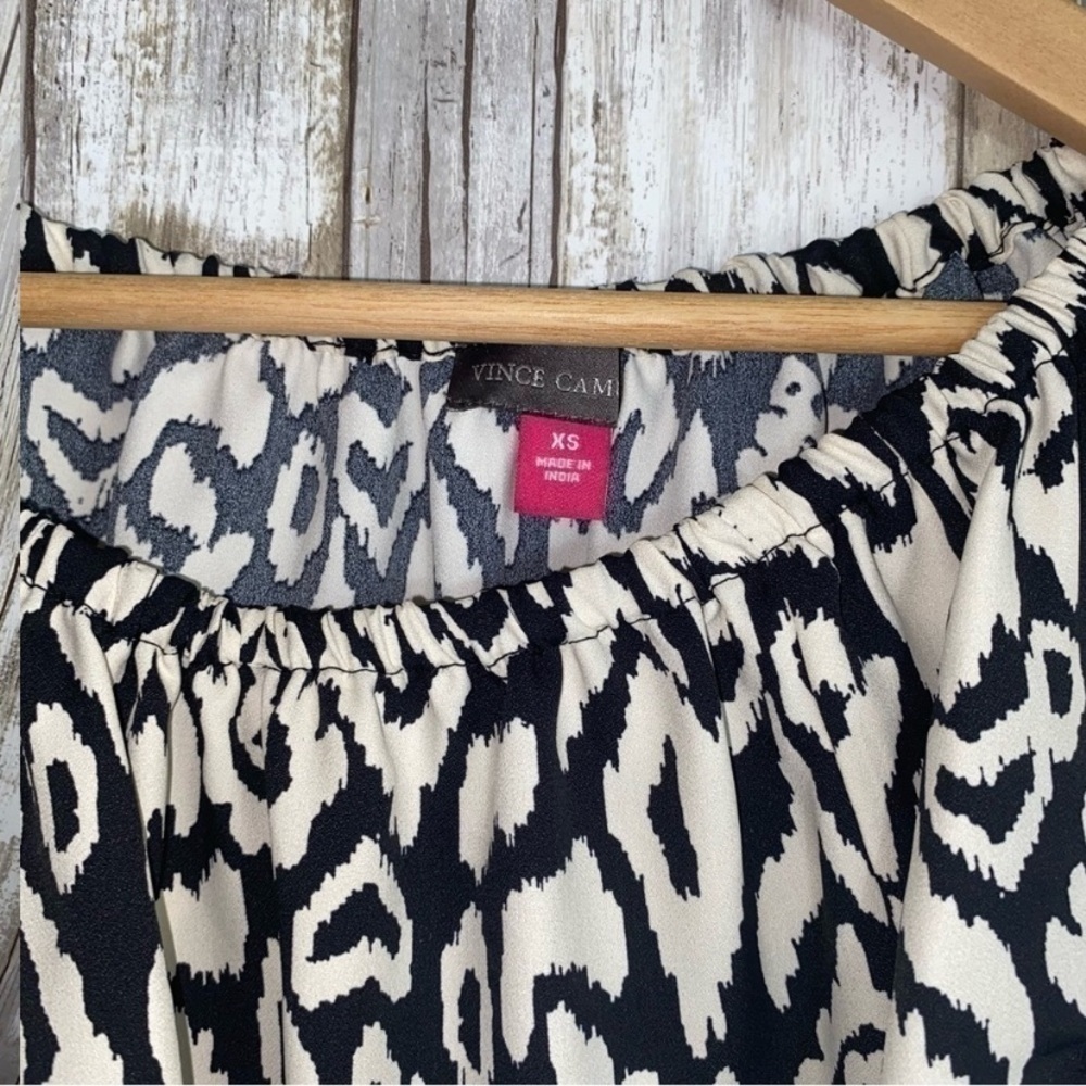 Vince Camuto Printed Off The Shoulder Bubble Sleeve Tie Front Blouse - Picture 4 of 4